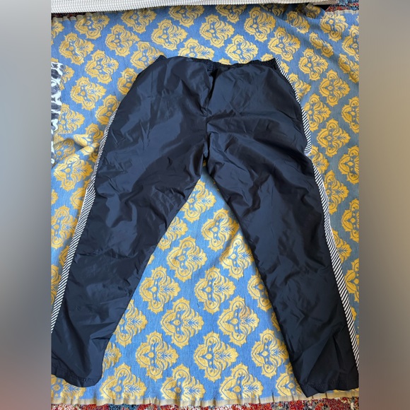 Reebok Buttoned Pants - Picture 2 of 2